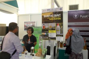 Kunjungan masyarakat ke stand PSSP LPPM-IPB