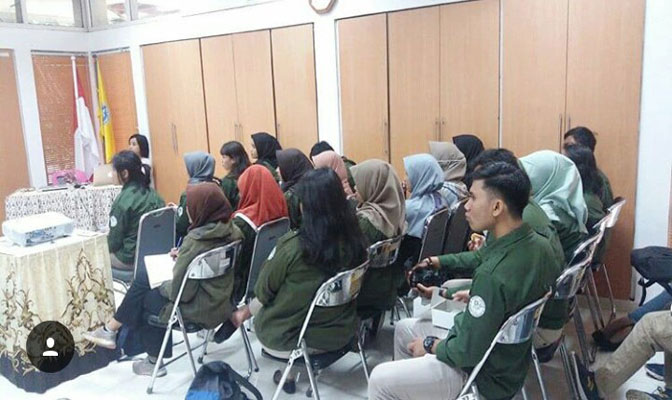 Mahasiswa  Profesi Satwa Liar FKH IPB