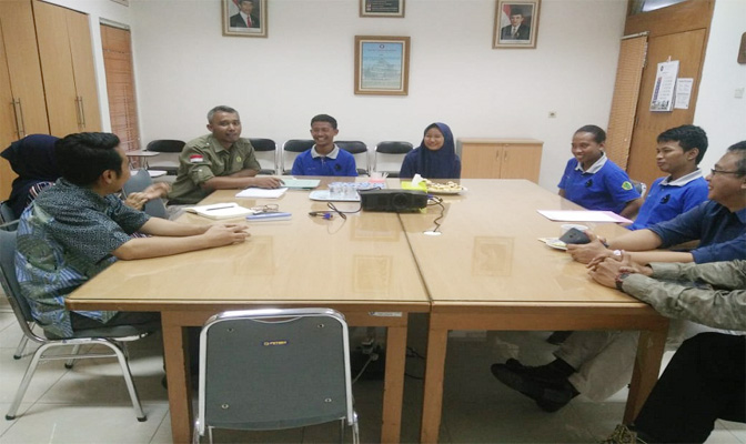 Kunjungan dari Guru SMK Kehutanan Negeri Kadipaten