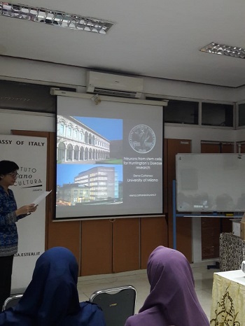 Drh Fitriya ND, PhD sebagai pembawa acara Seminar