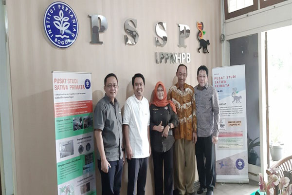 Visit from Indonesian Proboscis Friends to the Primate Animal Study Center