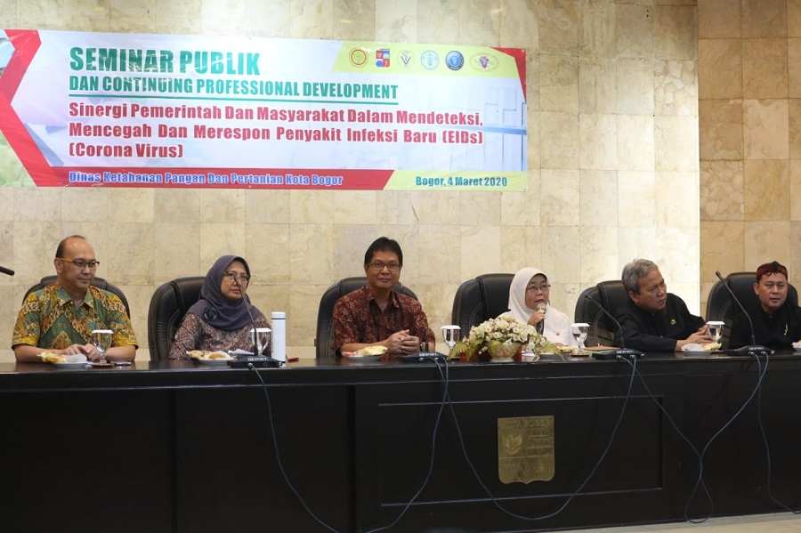 Staf Peneliti PSSP Dr drh Joko Pamungkas dan Dr drh Diah Iskandriati Menjadi Narasumber Seminar Publik di Balai Kota Bogor